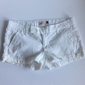 Eyelet shorts